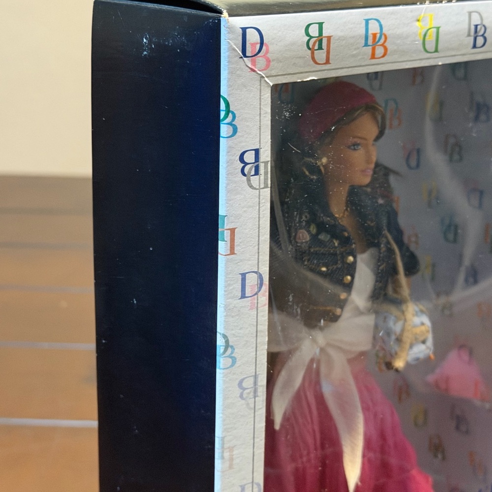 Dooney and Bourke Barbie Doll Pink Collectors Edition 2006 - Picture 9 of 12